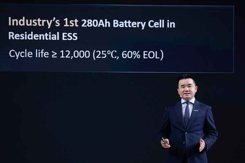 Steven Zhou (PRNewsfoto/Huawei)