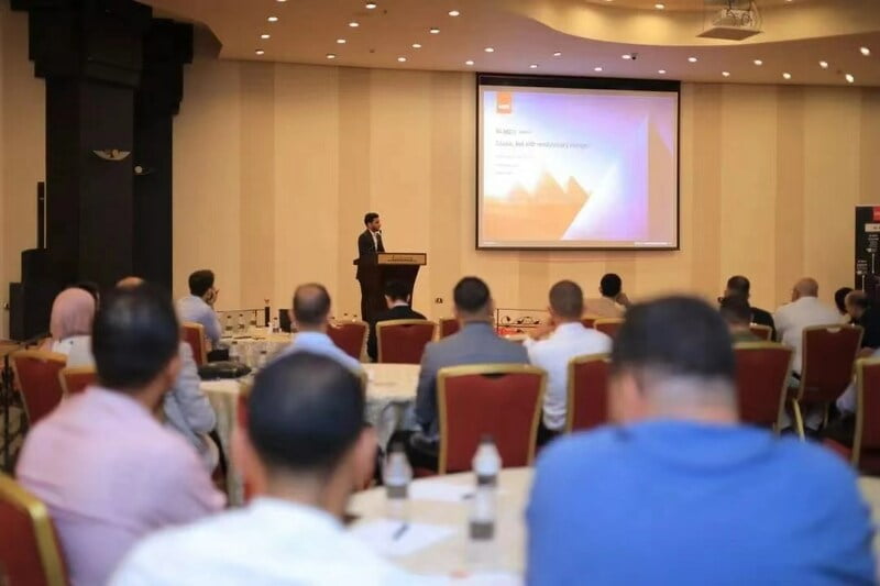 LONGi Academy in Jordan (PRNewsfoto/LONGi)